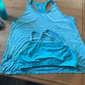 Work out tops/sport bras